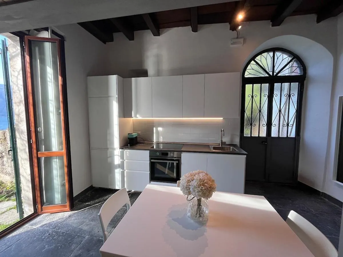 The Little House On The Shores Of Lake Como In Nesso Apartment