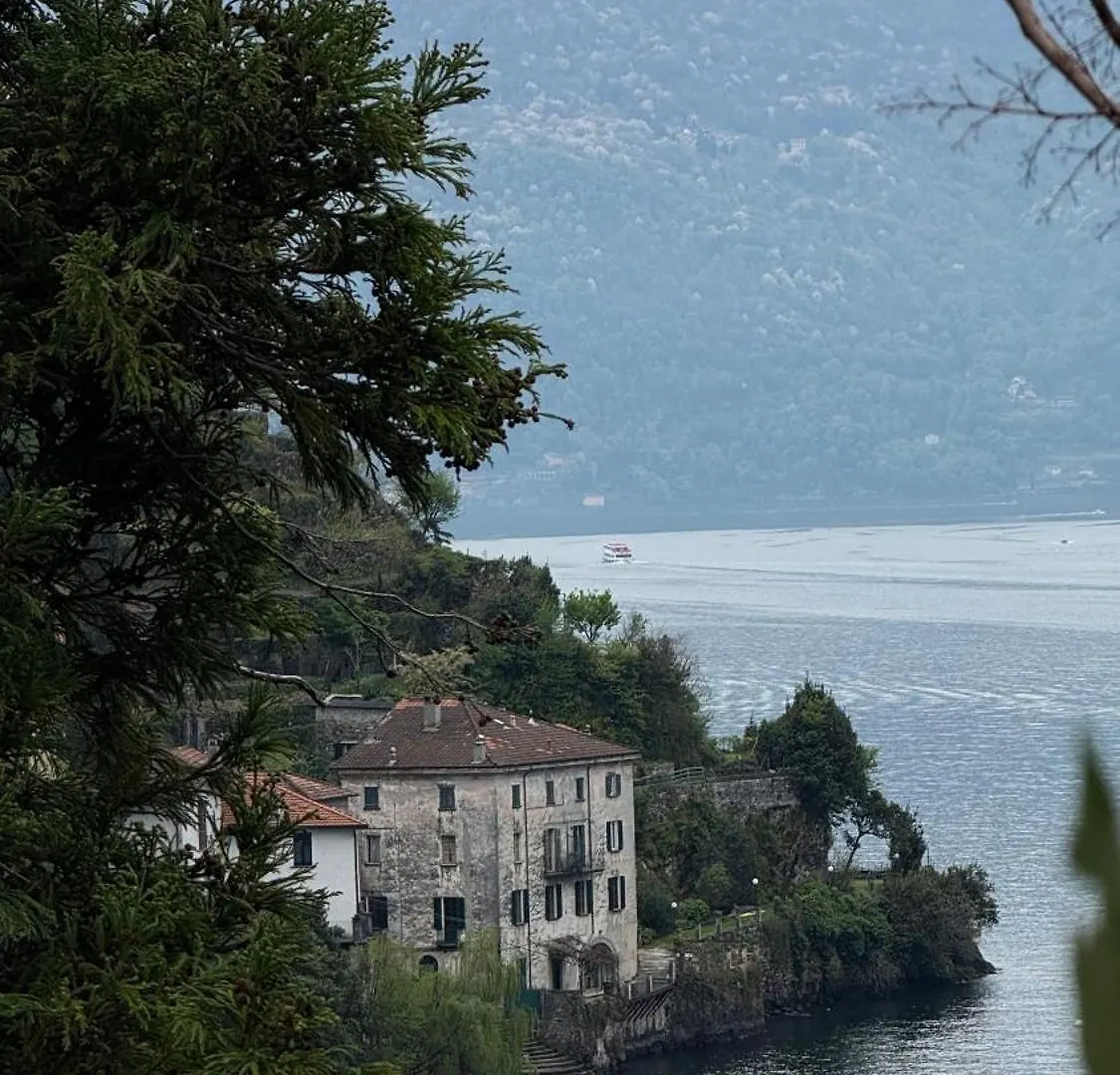 The Little House On The Shores Of Lake Como In Nesso Apartment